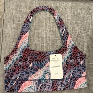 Fabletics - Harlow halter reversible sports bra - size L/10